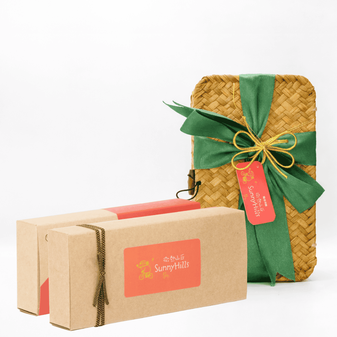 Pineapple Cake/ Apple Cake 5pcs - 2 Box Bundle with Rattan Box