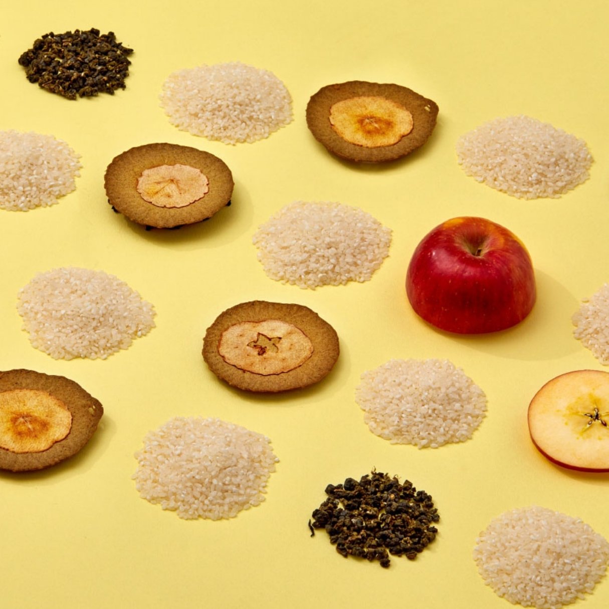 Joy Joy Golden - Oolong Apple Rice Crackers (16pcs)