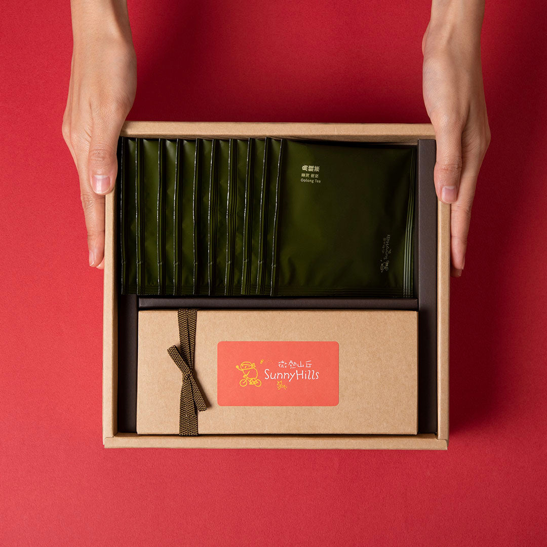 Spring Tea CNY Gift Box (Pineapple Cake 10pcs + Oolong Tea 10 sachets) [CNY2024 PREORDER]