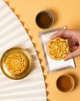 Moon Gazing Mid-Autumn Tea Gift Box (Mooncake 2pcs + Oolong Tea 5 drip bags) [PREORDER]